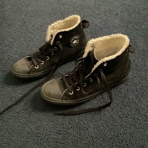 Black Converse High Top w/ lining